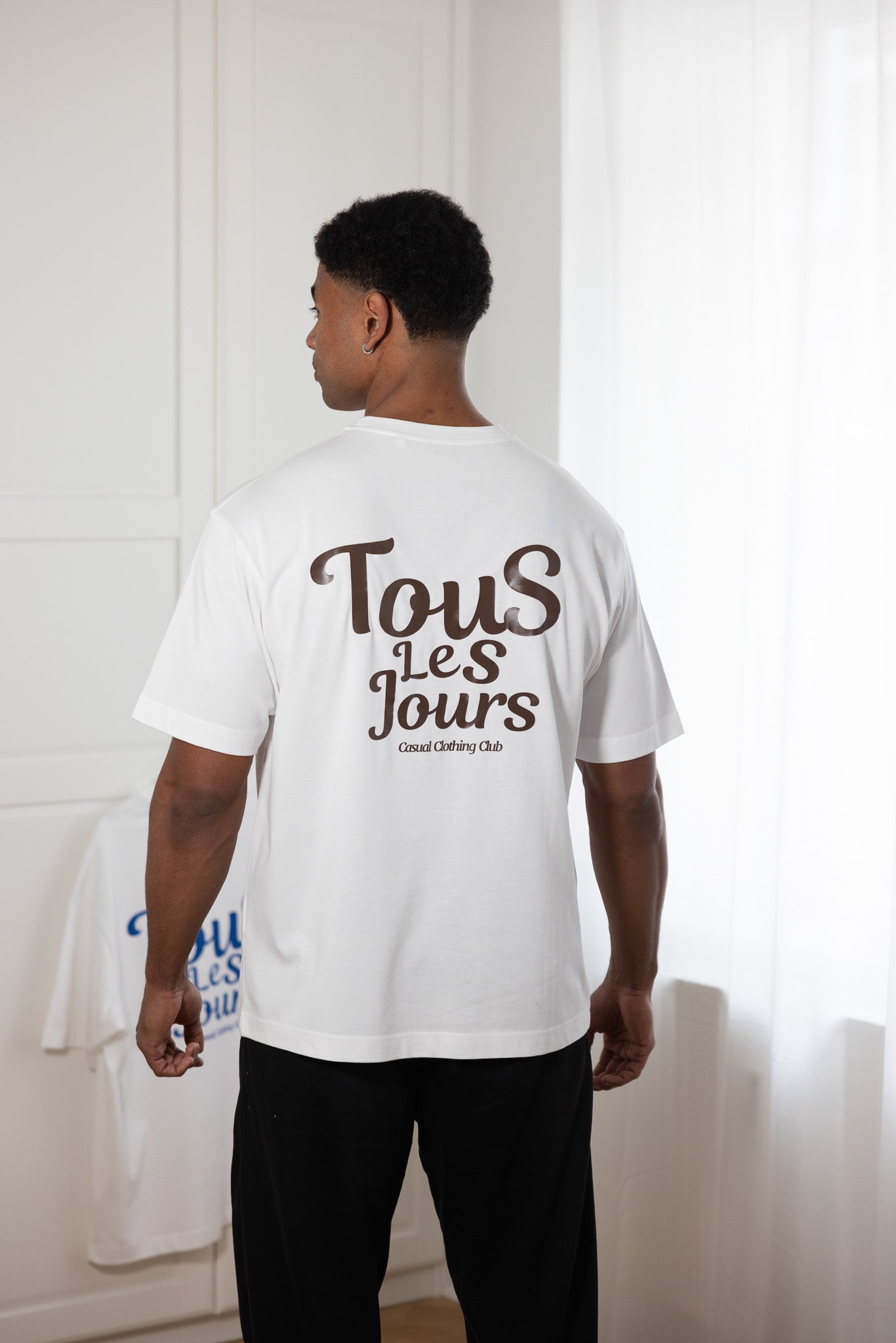 Tous Les Jours - Chocolate Tee